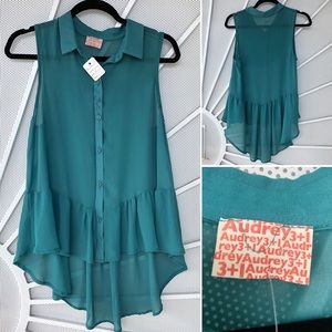 ♥️ button down sheer tank. S/M l.